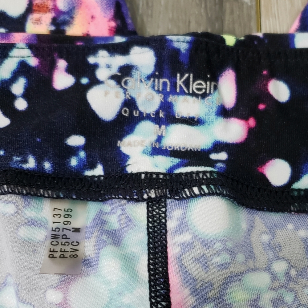 Calvin Klein Performance Quick Dry Legging Capri Black Multi Graphic - Picture 6 of 7